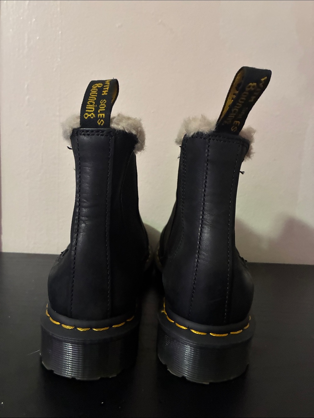 Dr. Martens 2976 Leonore Chelsea Boots women’s size 8 US - Picture 7 of 12